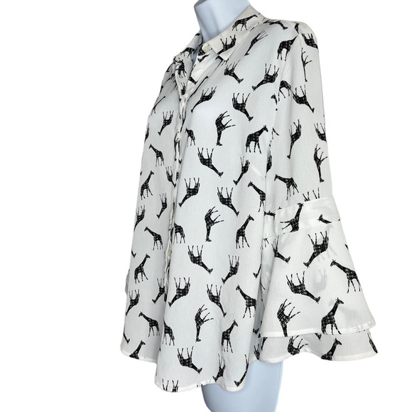 Chico's | Giraffe Print Blouse | Petite - Picture 3 of 6